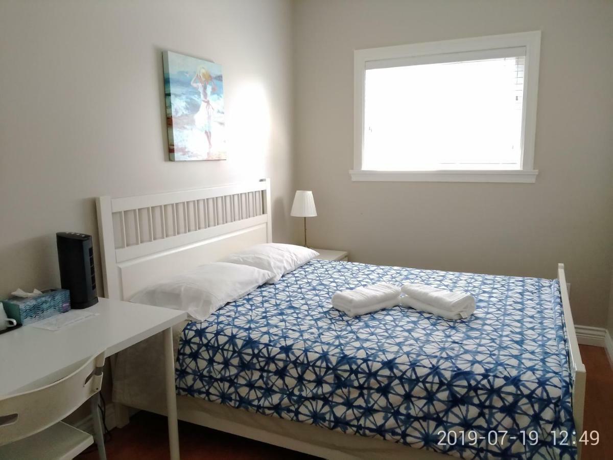 Three Kittens Guesthouse Burnaby Extérieur photo